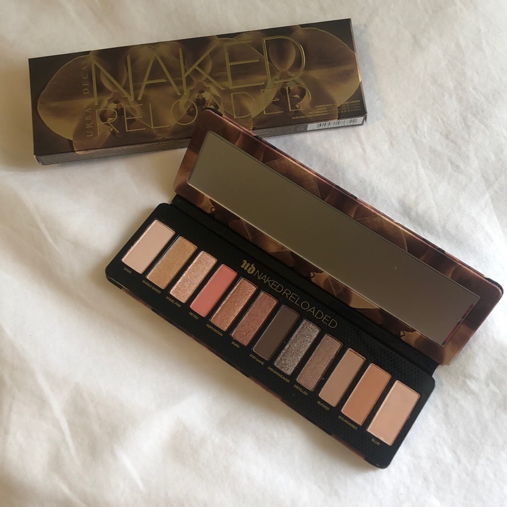 Urban Decay NAKED RELOADED eyeshadow palette